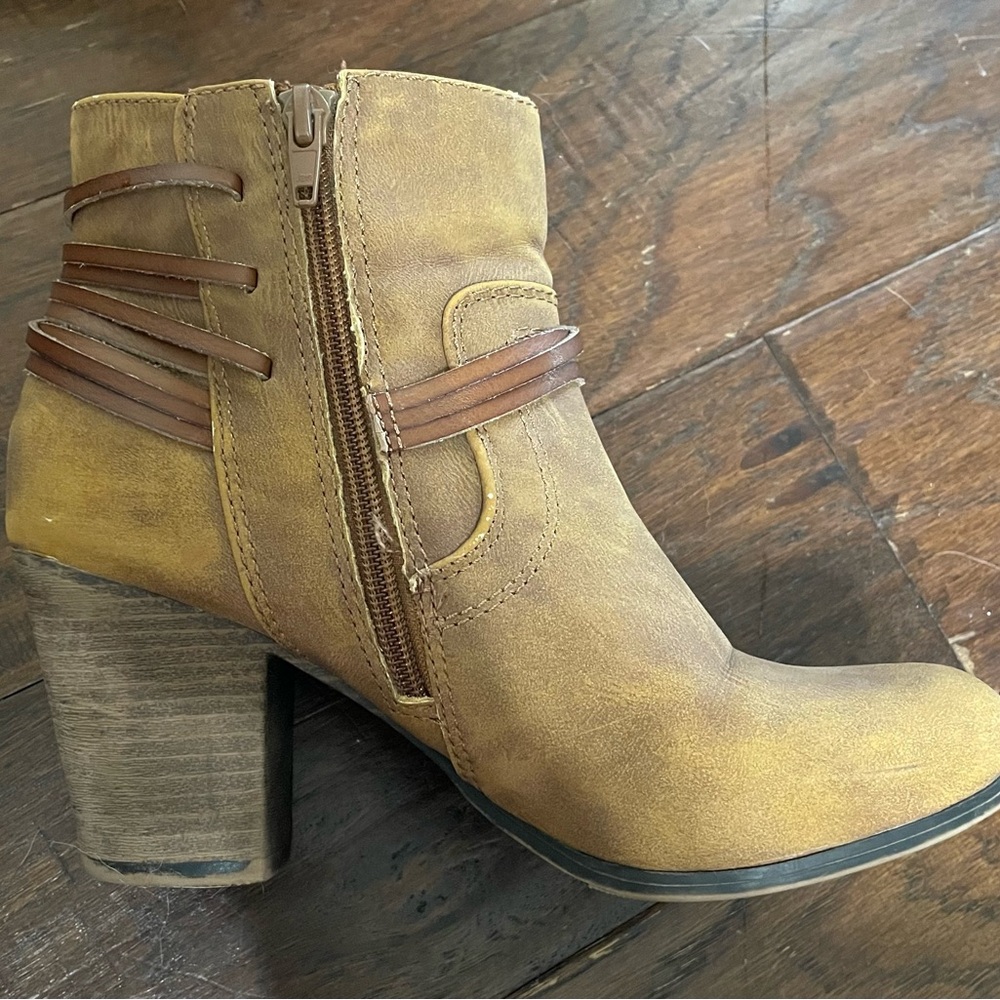 Brown Ankle Boots - Picture 4 of 6